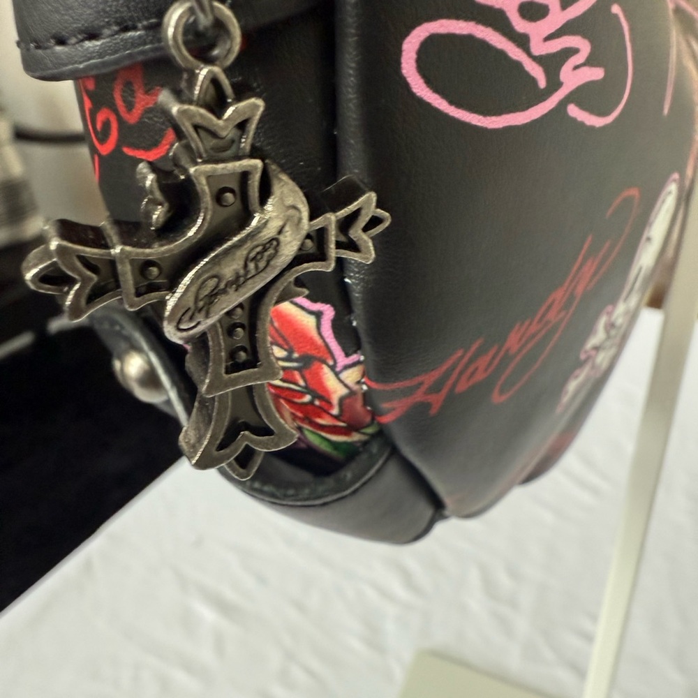 Ed Hardy Black Shoulder Bag with Red Rose & Heart Print - Picture 4 of 11